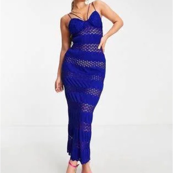 *SOLD OUT* ASOS Design Strapy Lace Paneled Maxi Dress - Picture 3 of 6